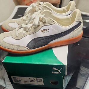 Puma Super Liga Sneakers - White and Gray